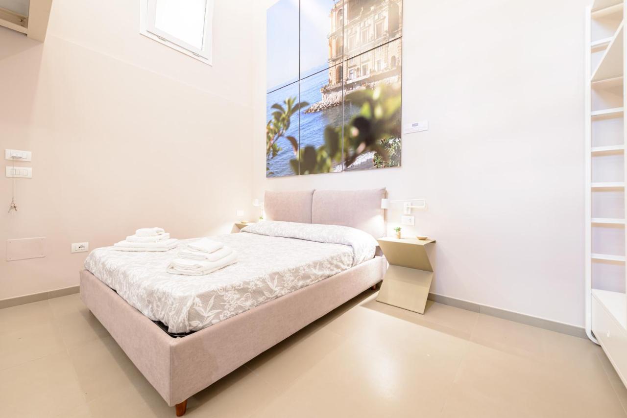Dimorart Design Accomodations In Napoli Exterior photo