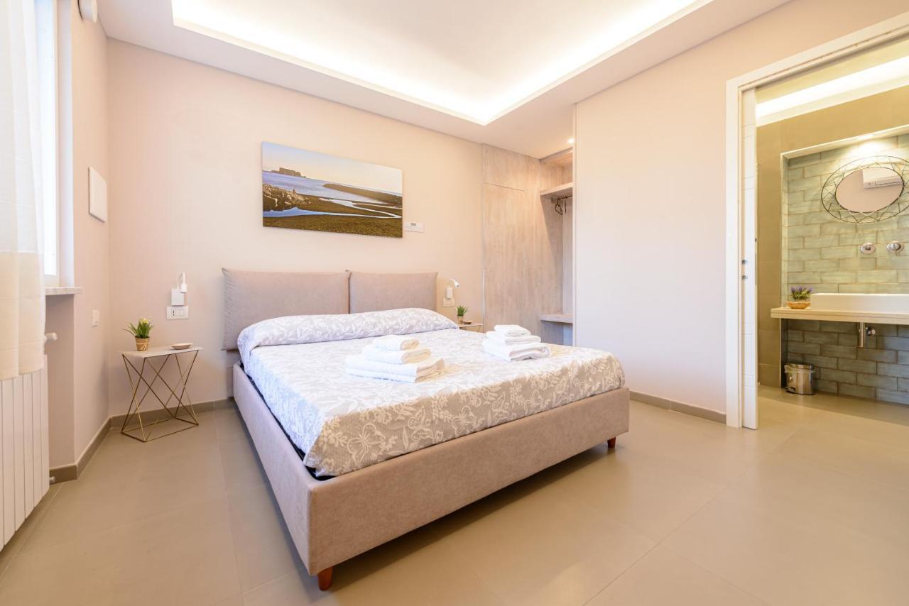 Dimorart Design Accomodations In Napoli Exterior photo