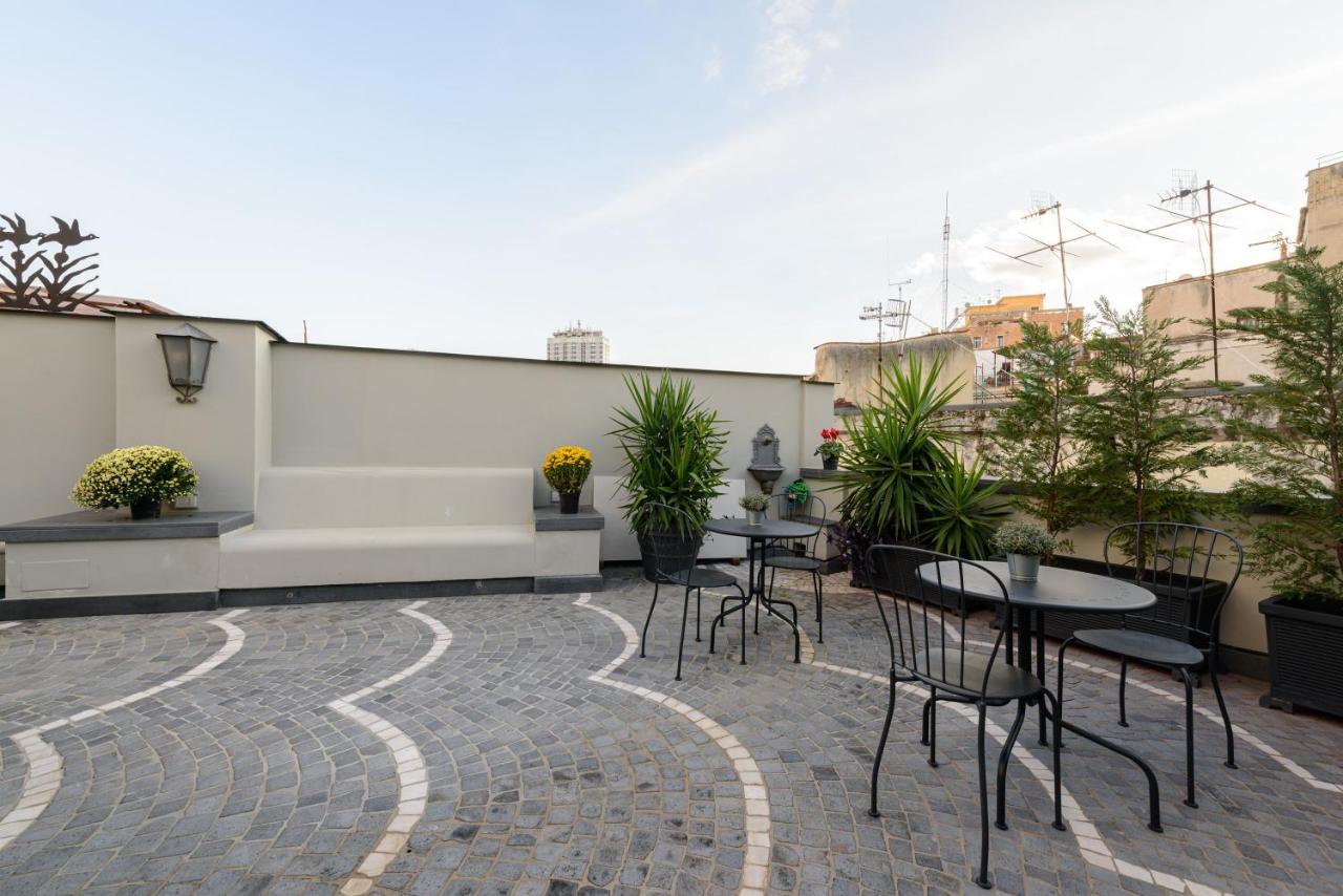 Dimorart Design Accomodations In Napoli Exterior photo