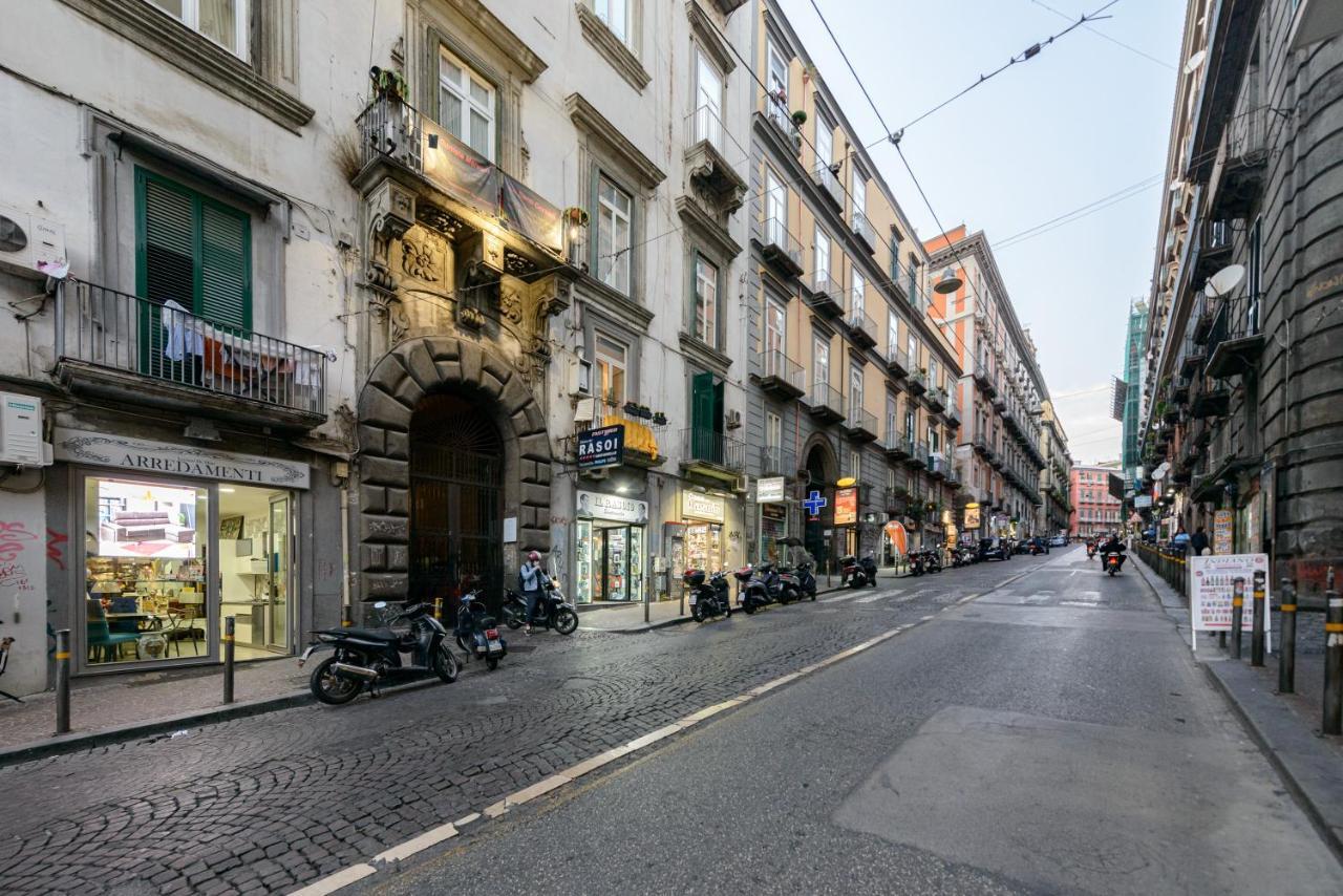 Dimorart Design Accomodations In Napoli Exterior photo