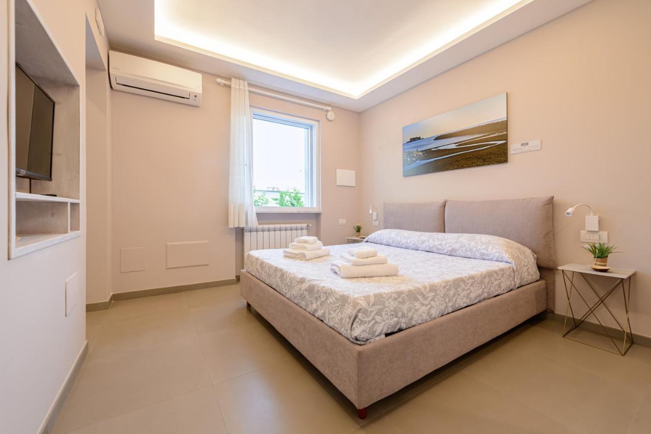 Dimorart Design Accomodations In Napoli Exterior photo