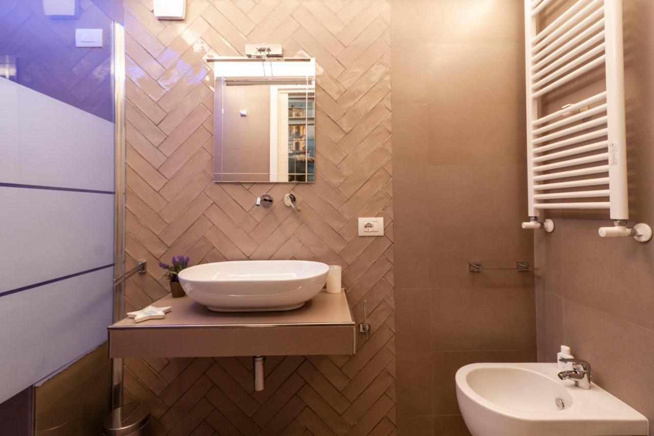 Dimorart Design Accomodations In Napoli Exterior photo