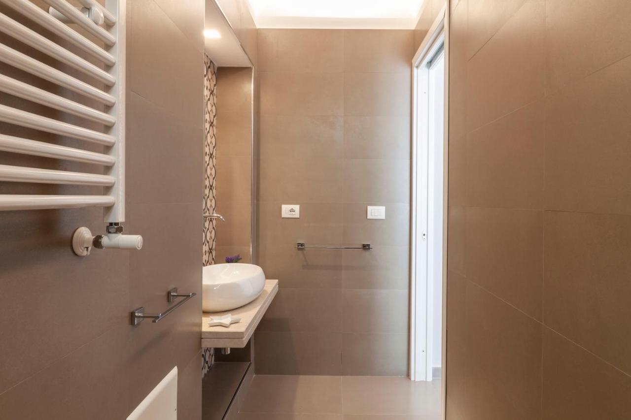 Dimorart Design Accomodations In Napoli Exterior photo