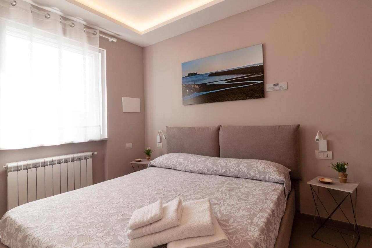 Dimorart Design Accomodations In Napoli Exterior photo